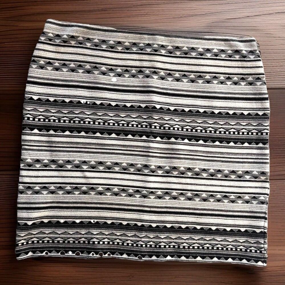 J. Jill Pencil Size Medium Petite Mini Skirt Black Ivory Stretch Aztec